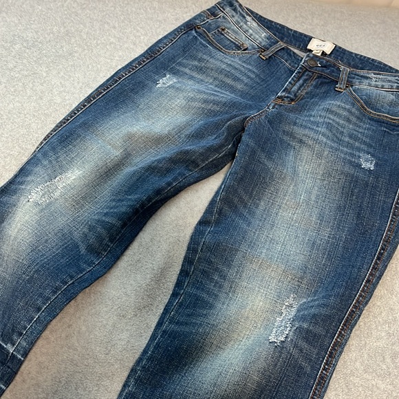 ECI New York Crop Jeans Womens Size 8 Distressed - Picture 10 of 10